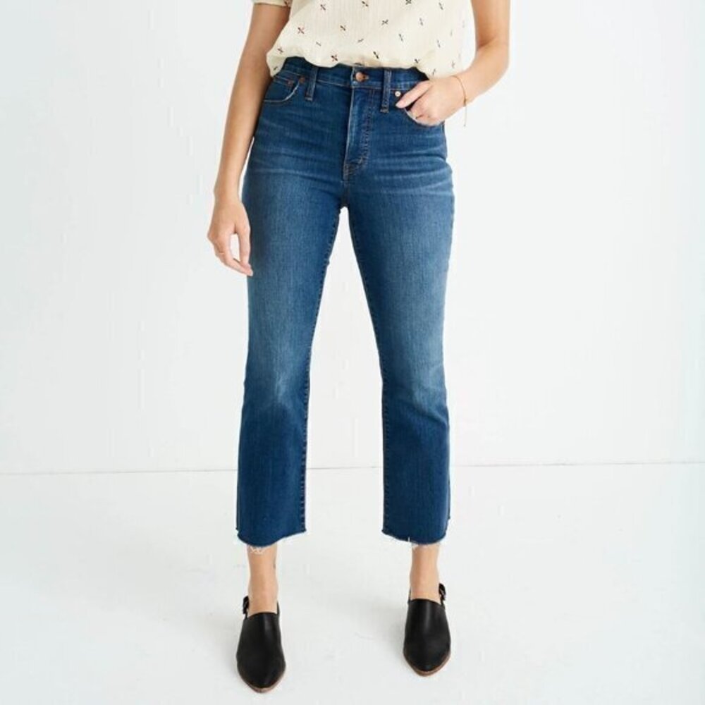 Madewell Dark Wash Slim Demi Bootcut Jeans with Raw Hem Size 29